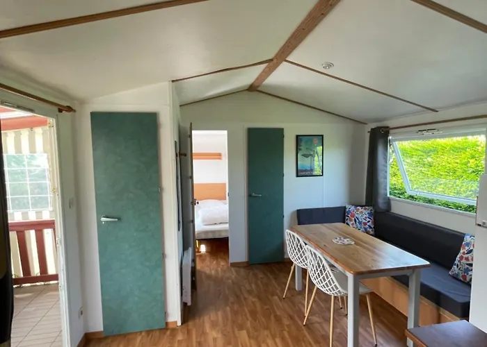 مكان تخييم Mobilhome Sur Terrain Prive Dans Les Tamarins