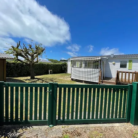 Mobilhome Sur Terrain Prive Dans Les Tamarins 营地